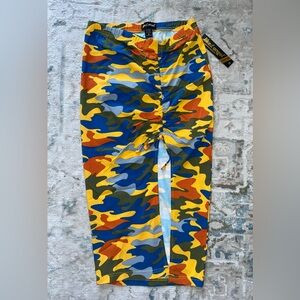NWT Like an Angel Camouflage Stretch Skirt. Size M.